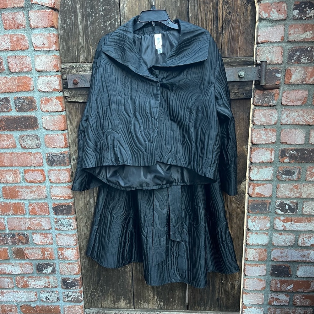 Wynne Collection Layers Black Jacket and Skirt Set Sz M